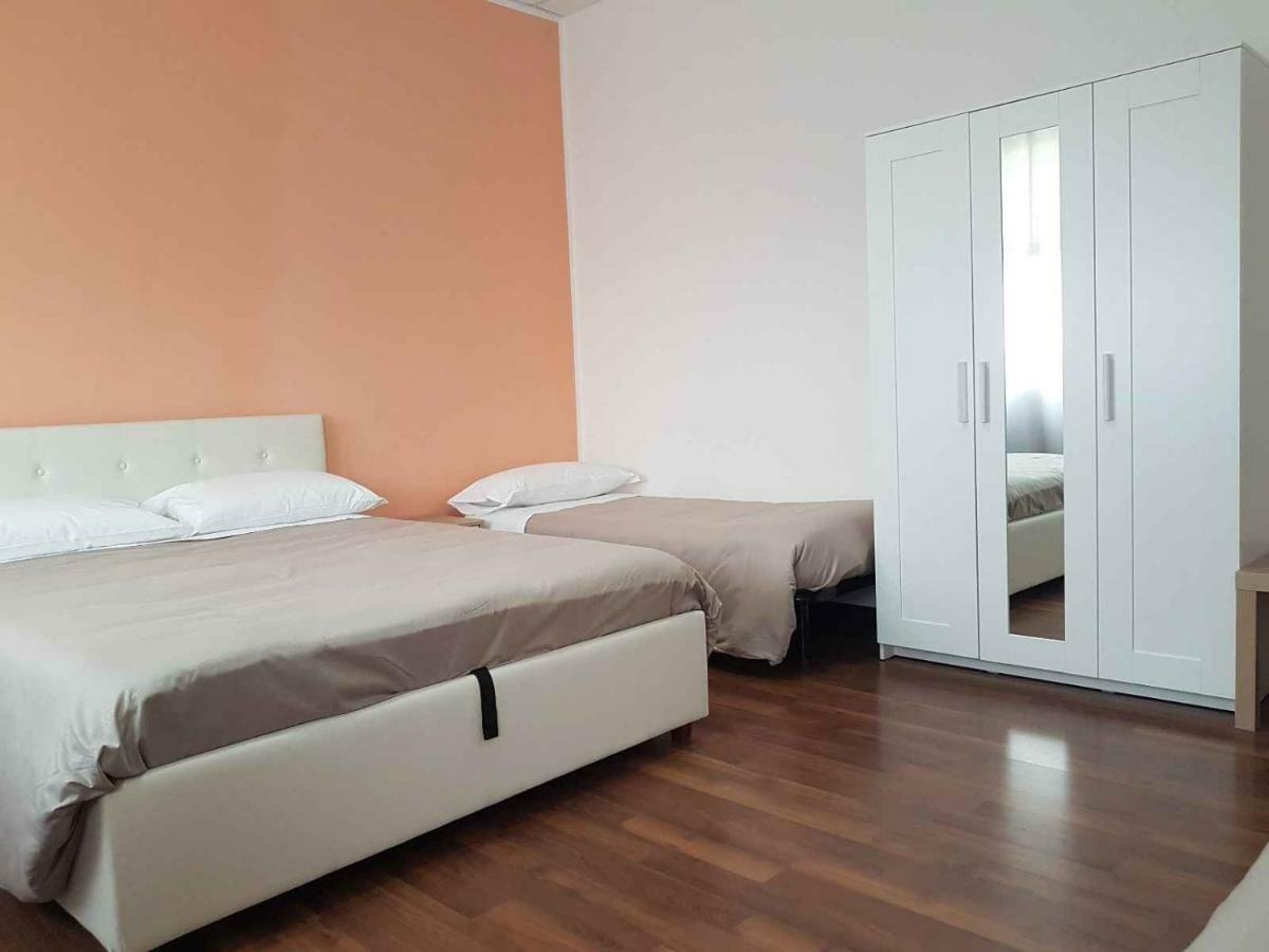 Hotel Piramide Reggio Emilia Exterior photo